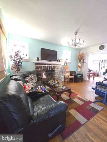 544 UNRUH AVENUE, PHILADELPHIA, PA 19111
