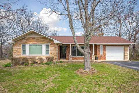 232 OAK LAKE DR., SPARTA, TN 38583
