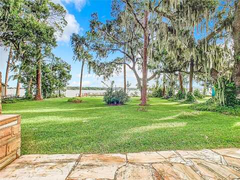 Lake Marianna Drive, Winter Haven, FL 33880