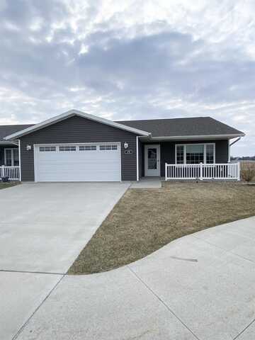 170 Hummingbird Court, Independence, IA 50644