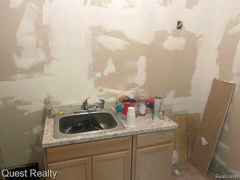 Montgomery, DETROIT, MI 48206