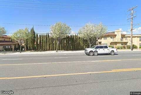 Avenue L, LANCASTER, CA 93534