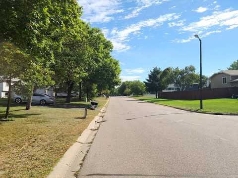94Th, MINNEAPOLIS, MN 55444