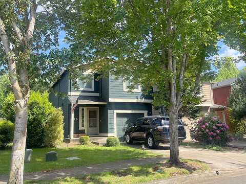 Corinne, NEWBERG, OR 97132