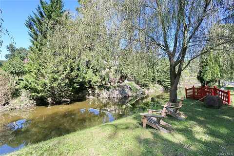 Miller, VALLEY COTTAGE, NY 10989