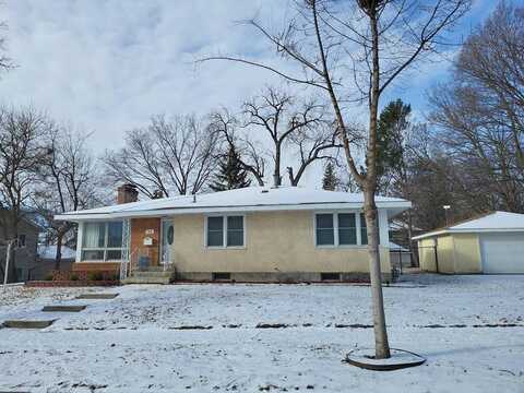 Logan, MINNEAPOLIS, MN 55411