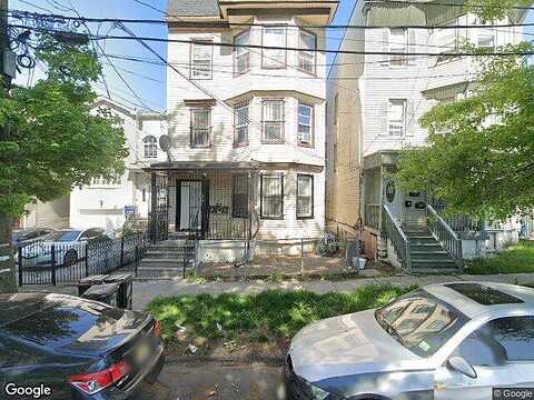 11Th, NEWARK, NJ 07107