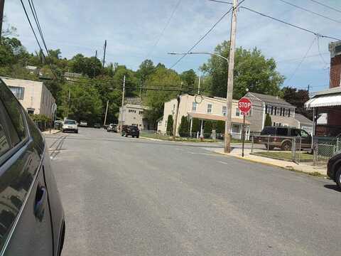 6Th, COATESVILLE, PA 19320