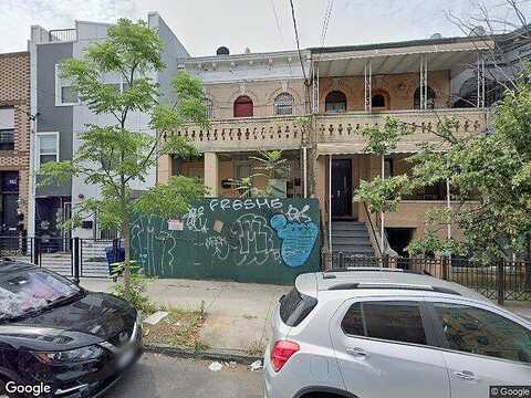 Dumont, BROOKLYN, NY 11208