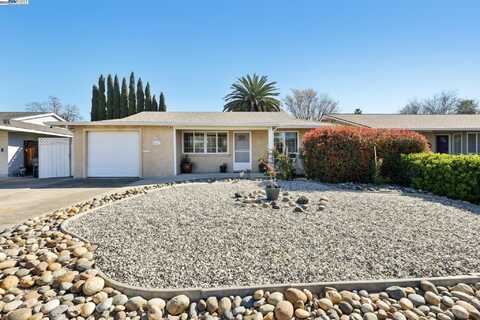 1411 Hollyhock St, Livermore, CA 94551