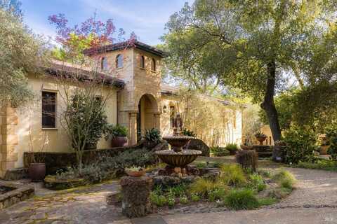 18455 Half Moon Street, Sonoma, CA 95476