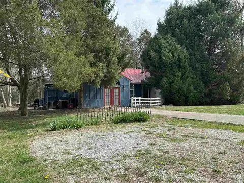 9410 WOLFE CEMETERY RD, Georgetown, IN 47122