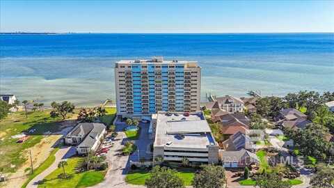 825 Bayshore Drive, Pensacola, FL 32507