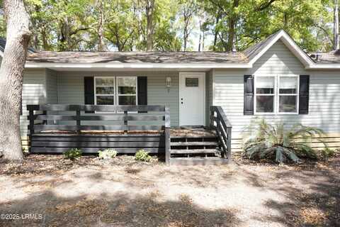 7 Miller Drive W, Beaufort, SC 29907