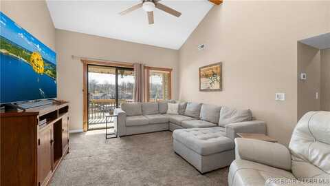 52 Wrenwood Circle, Lake Ozark, MO 65049
