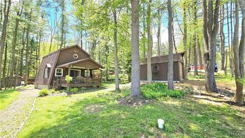 8121 Woodside Drive, Rushford, NY 14717