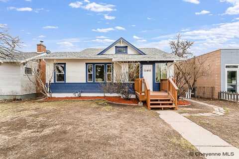 2816 ONEIL AVE, Cheyenne, WY 82001