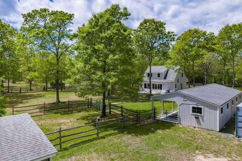 21 Cloverfield Way, Hatchville, MA 02536