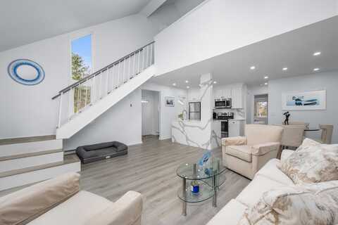 286 Fletcher Lane, Brewster, MA 02631