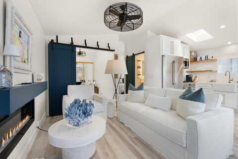 37 El Paseo Street, Newport Beach, CA 92663