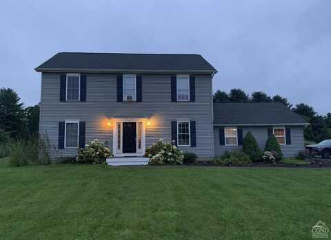 49 Macintosh Drive, Hudson, NY 12534