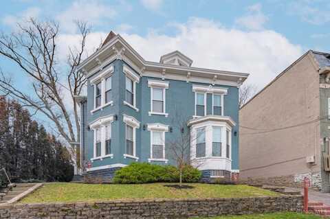 2711 Price Avenue, Cincinnati, OH 45204
