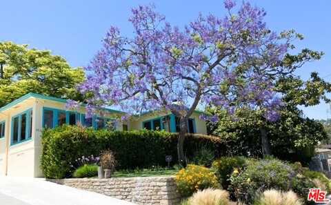857 Castac Pl, Pacific Palisades, CA 90272