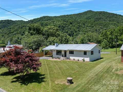 263 & 273 Stagger Weed Road, Bakersville, NC 28705