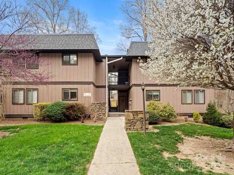 23 Lake Drive, Hendersonville, NC 28739