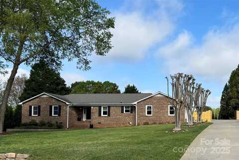 5119 Blackberry Lane, Matthews, NC 28104