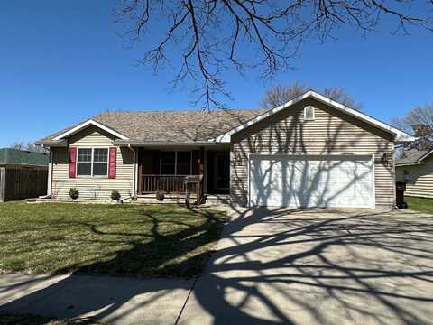 115 W North Street, Winterset, IA 50273