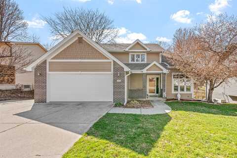 442 Edgewood Lane, Pleasant Hill, IA 50327