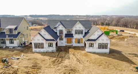 749 S 95th Street, West Des Moines, IA 50266