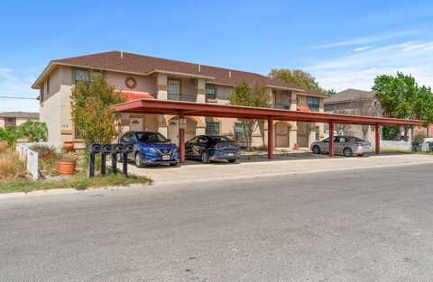113 Ramon Cardenas Dr, Del Rio, TX 78840