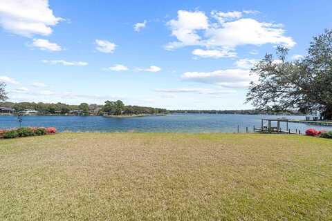 229 NE Mooney Road, Fort Walton Beach, FL 32547