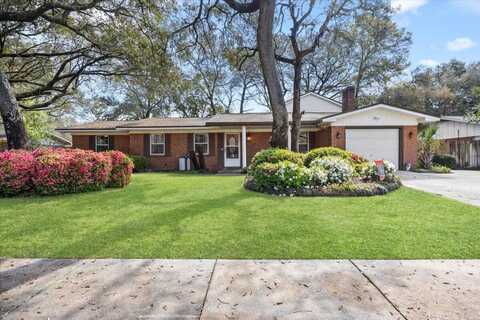 606 NE Merioneth Drive, Fort Walton Beach, FL 32547