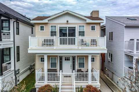 422 Asbury Ave, Ocean City, NJ 08226
