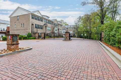 2022 Raven Way, Chamblee, GA 30341
