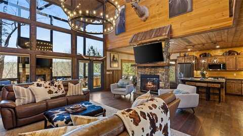 68 Shalom View, Blue Ridge, GA 30513