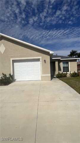 901 Cape Coral Parkway W, Cape Coral, FL 33914
