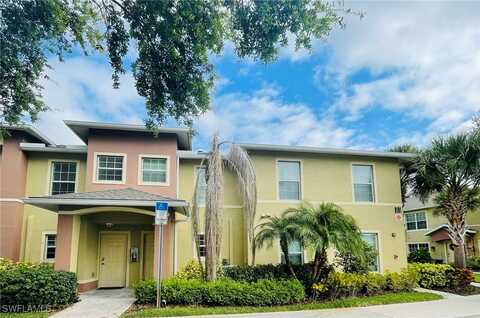 9101 Gervais Circle, Naples, FL 34120
