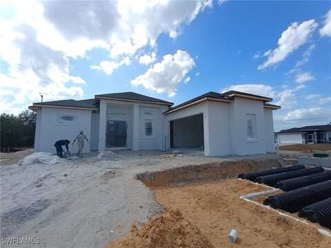 807 Zehra Avenue N, Lehigh Acres, FL 33971