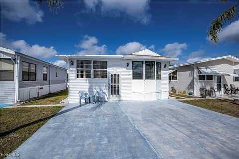 182 Caravan Circle, North Fort Myers, FL 33903