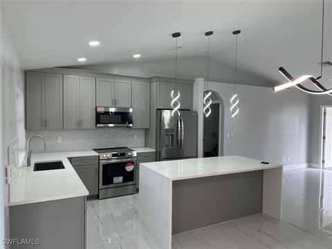 4206 SW 7th Avenue, Cape Coral, FL 33914