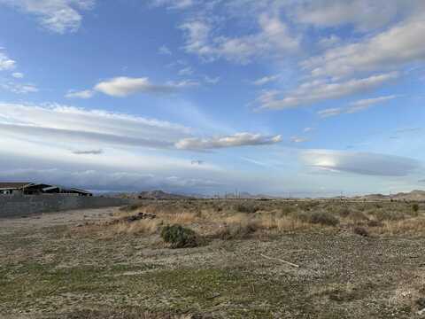 Na, Rosamond, CA 93560