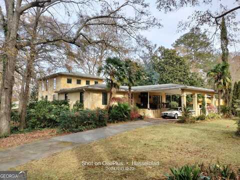 687 Lakeshore, Jackson, GA 30233