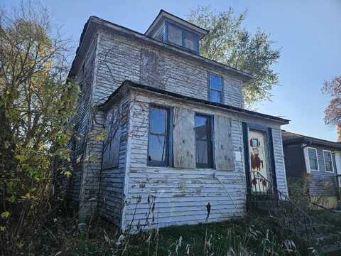 1949 W 11th Avenue, Gary, IN 46404