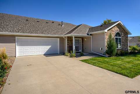 8655 N 161st Plaza, Bennington, NE 68007