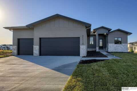 21701 B Street, Elkhorn, NE 68022