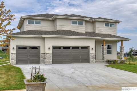 10506 S 103rd Street, Papillion, NE 68046